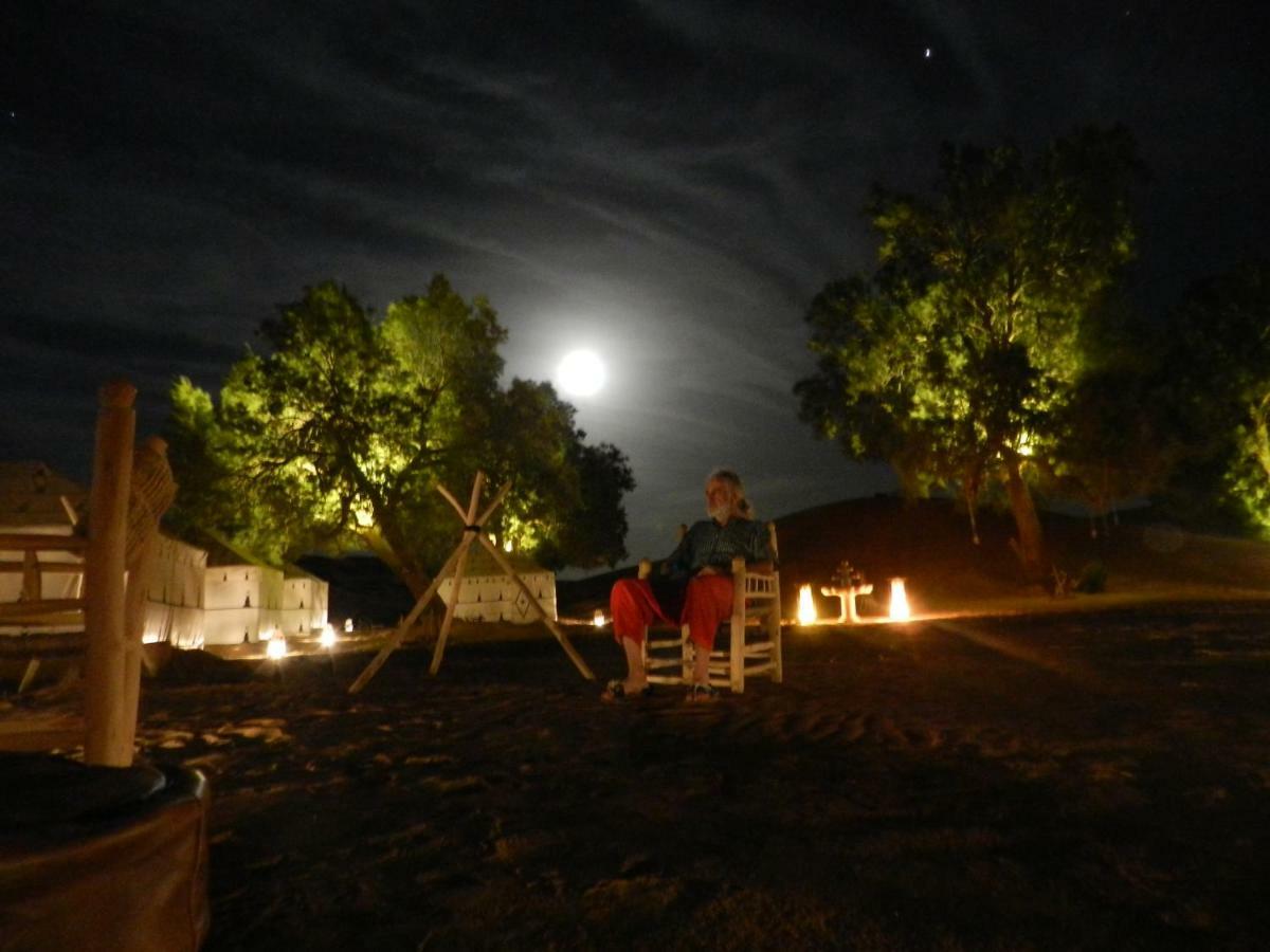 Готель Prestigious Camp Мерзуга Екстер'єр фото